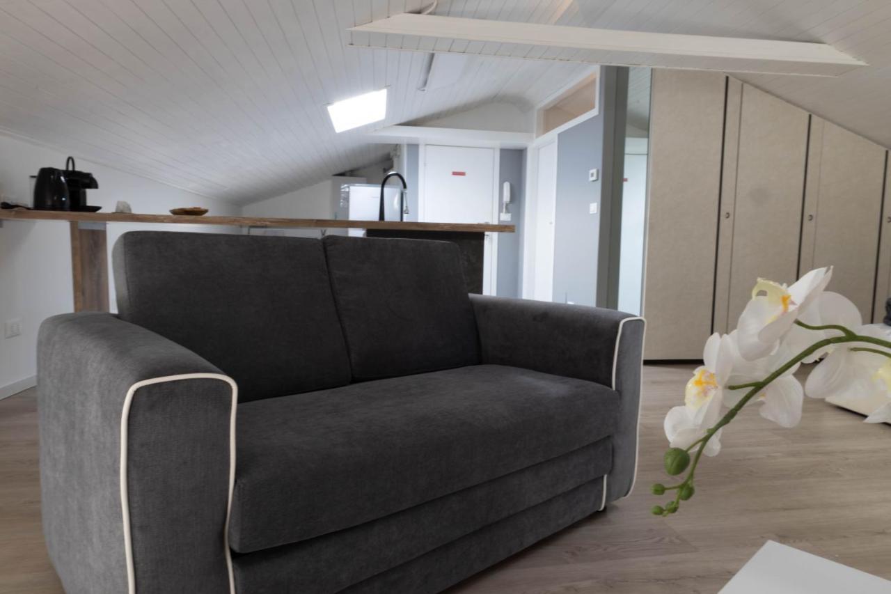 Apartament Lapiccolina Desenzano del Garda Zewnętrze zdjęcie